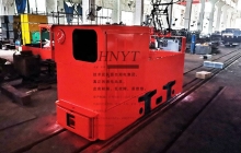 5噸架線式湘潭電機車發往金屬礦